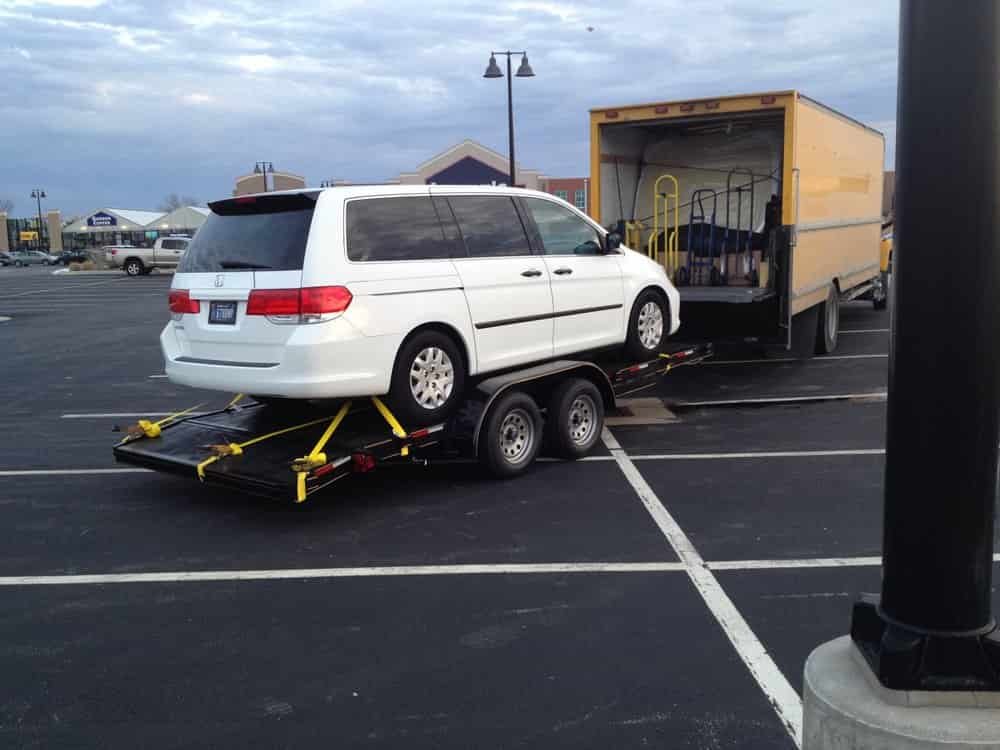 Long distance moving truck